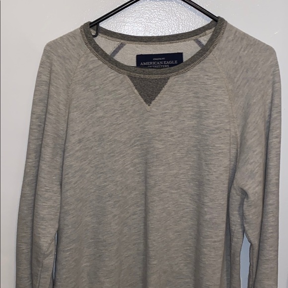 Women’s AE Gray Sweater - Picture 2 of 6